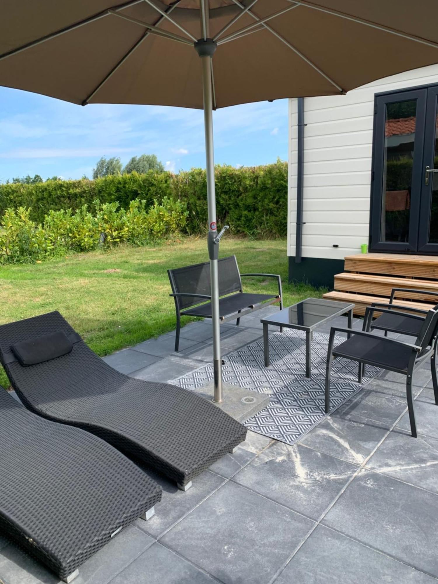 Chalet Rivendell Menaldum Bagian luar foto